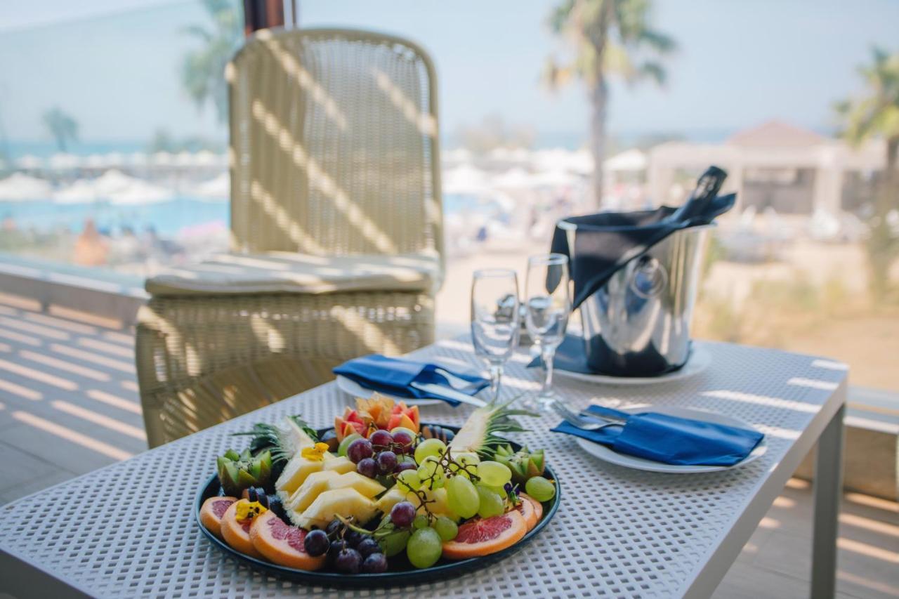 Almyros Beach Almiros Beach Exterior foto Fruit salad