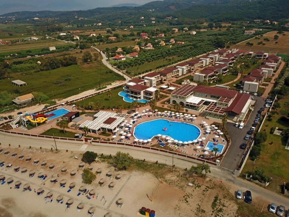 Almyros Beach Almiros Beach Exterior foto Aerial view of the complex