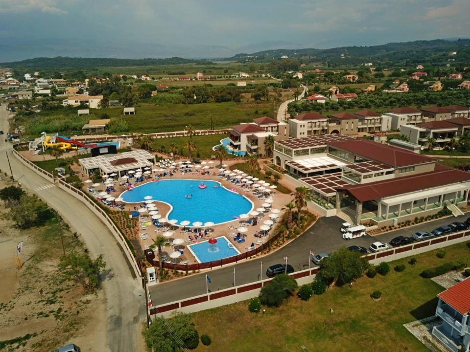 Almyros Beach Almiros Beach Exterior foto Aerial view of the resort