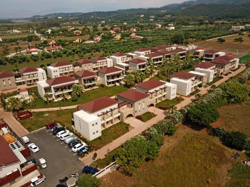 Almyros Beach Almiros Beach Exterior foto Residential complex in the village